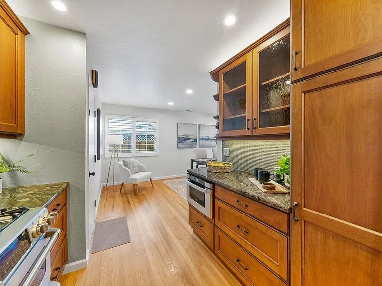 8796 Bandon Dr — Photo 13