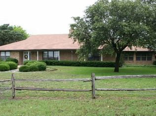 1541 Mechell, West, TX 76691