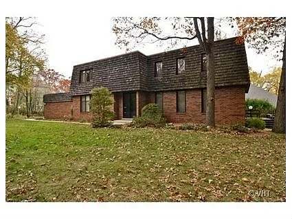 117 Cary Ave photo 1