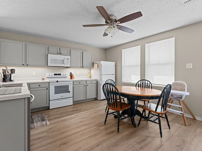 1708 Sierra Meadow Ln — Photo 9