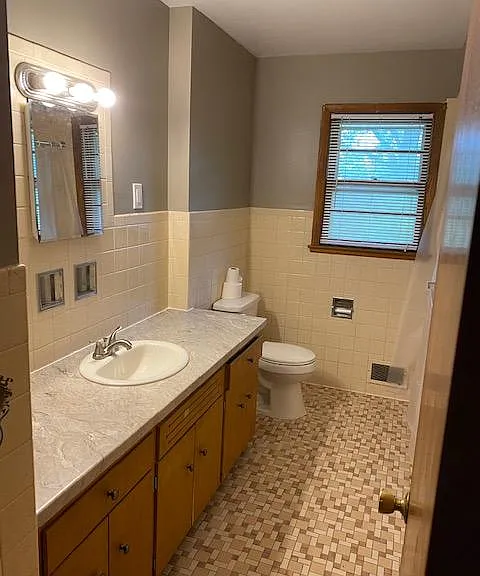 1207 Eastview Rd — Photo 21