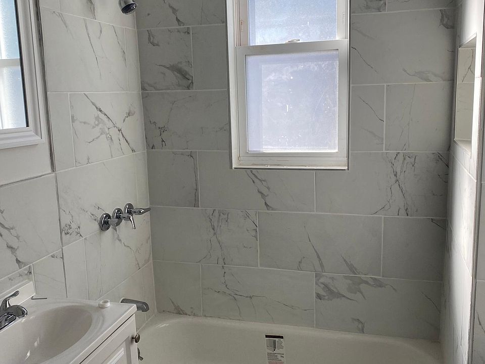 1st image of 957 E 241st St #2R