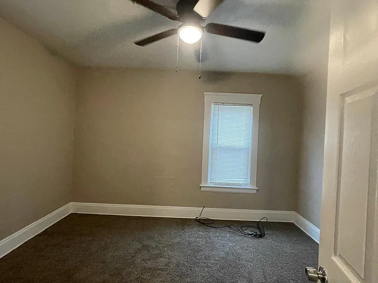 16428 Braddock Ave #1 — Photo 9
