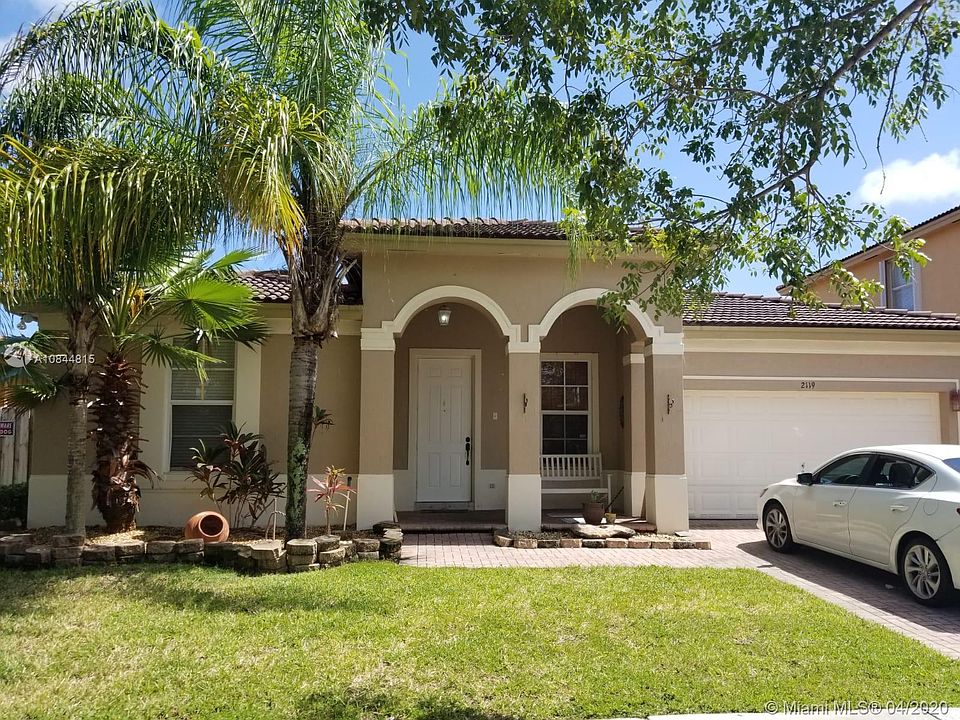1st image of 2119 NE 40th Ave #0