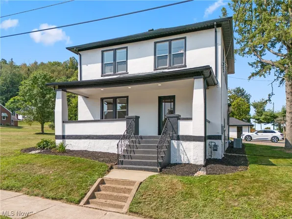 123 Meadow Brook Pkwy, Waynesburg, OH 44688