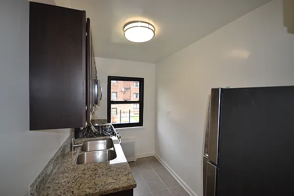 Rented by Silverstein Collection LLC  | media 5