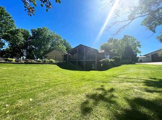 2835 Sunner Ave, Spirit Lake, IA 51360