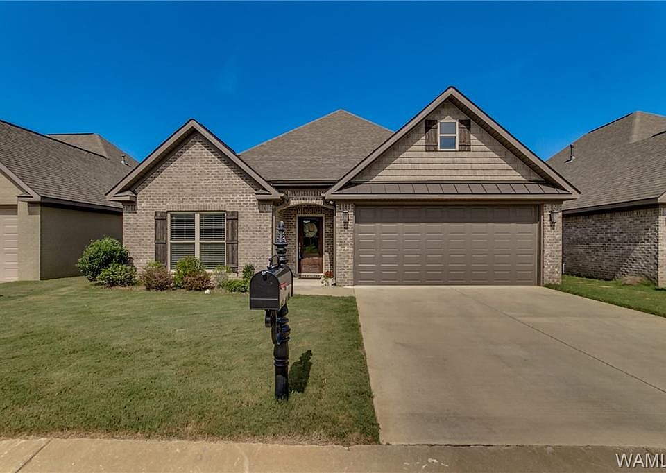 1st image of 4384 Acadian Way