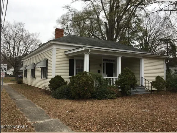 324 Mckoy Street, Clinton, NC 28328