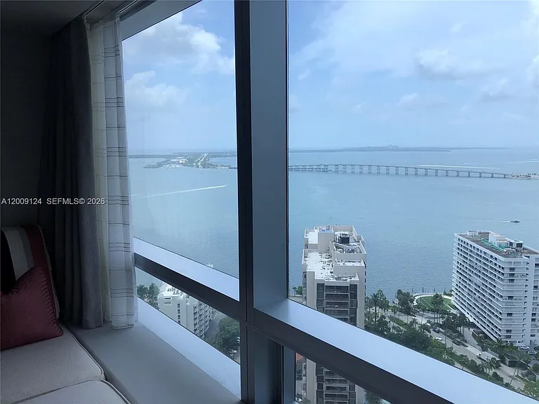 1435 Brickell Ave #3505 — Photo 9