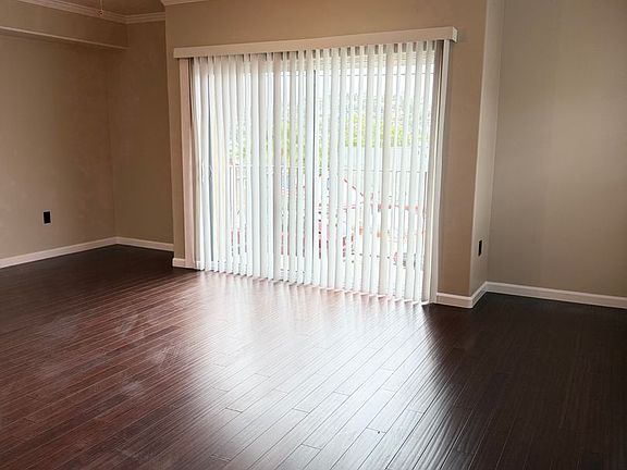 4th image of 4738 Hillcrest Ave #B