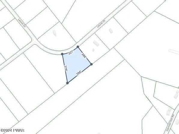 Laurel Dr, Shohola, PA 18458