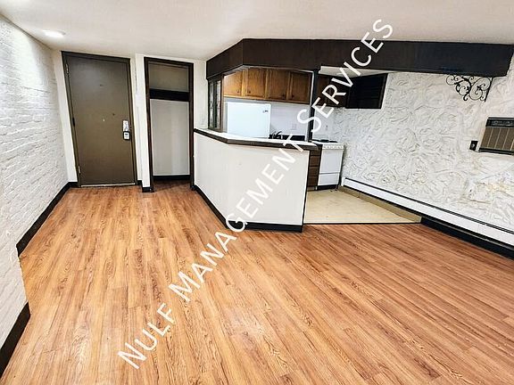 3rd image of 833 Mifflin Ave APT 1A