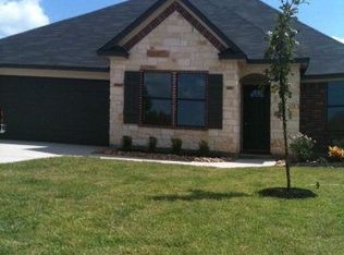 56 Texian Trl N, Angleton, TX 77515