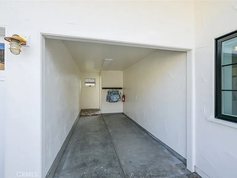 358 Cliff — Photo 19