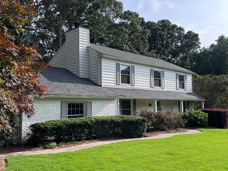 314 Lamplighter Ln SE — Photo 1