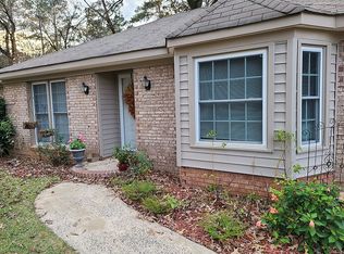 228 Valencia Cir, Centerville, GA 31028