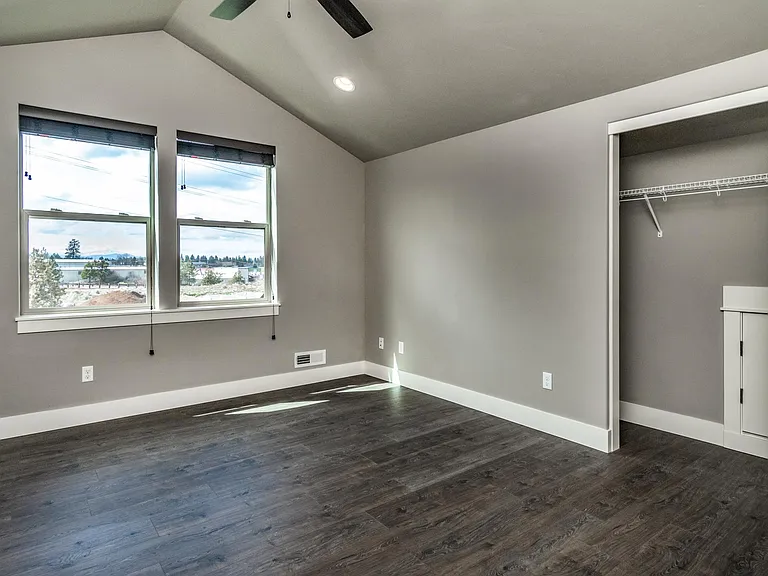 63063 NE Fairey Ct — Photo 8