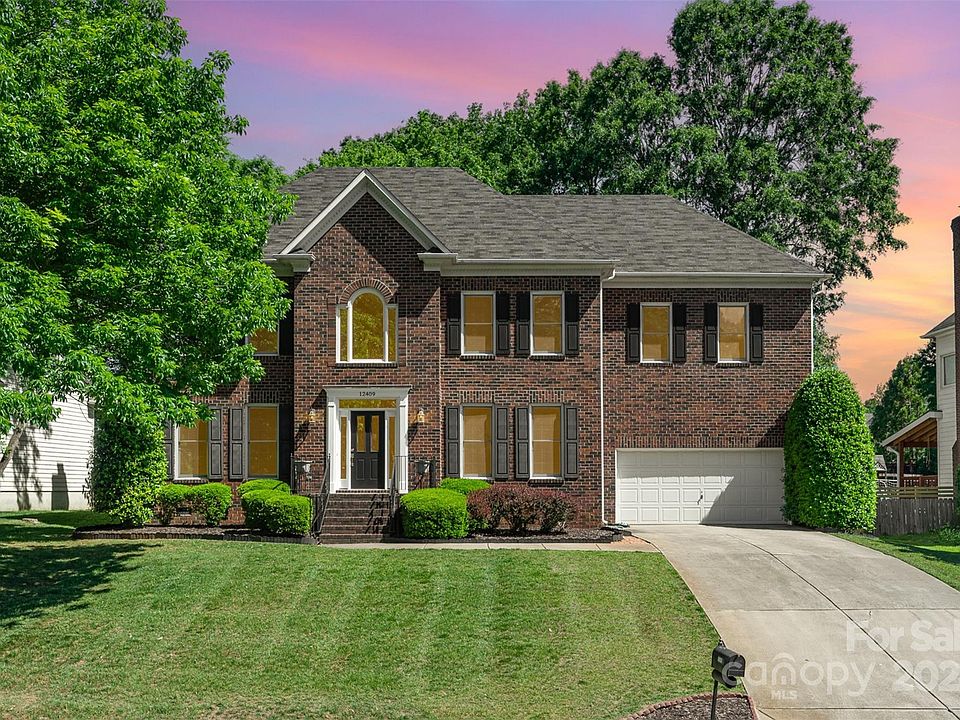 1st image of 12409 Sylvan Oak Way
