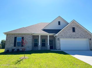 14393 Swan Ridge Cir, Gulfport, MS 39503