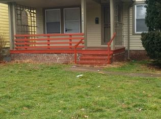 947 Dresden Rd, Cleveland Heights, OH 44112