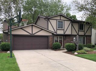 3621 Walden Run, Fort Wayne, IN 46815