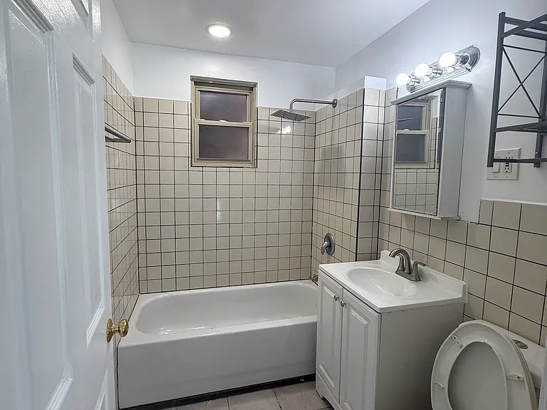 3052 W Lyndale St #2 — Photo 13