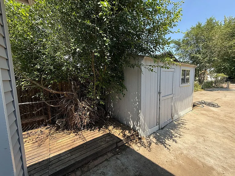 1137 Pando Ave — Photo 26