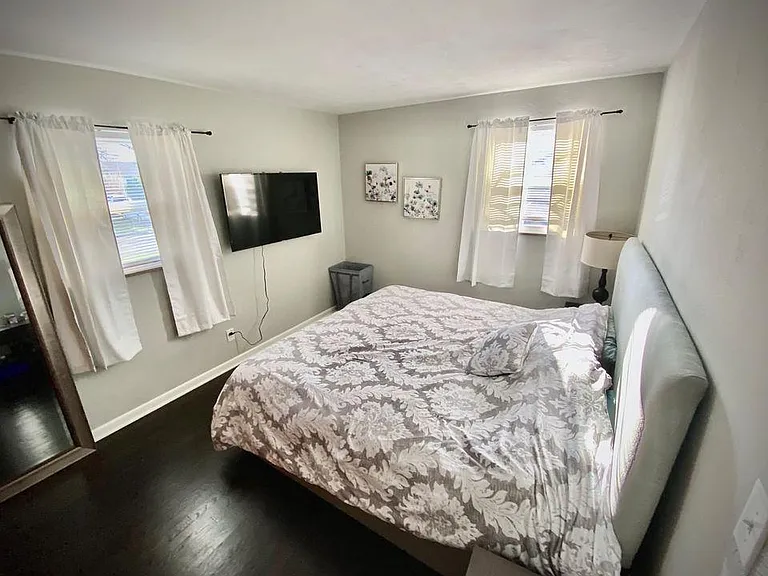 2608 Bristol Rd — Photo 10