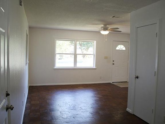 5th image of 129 Rainbow Dr NW