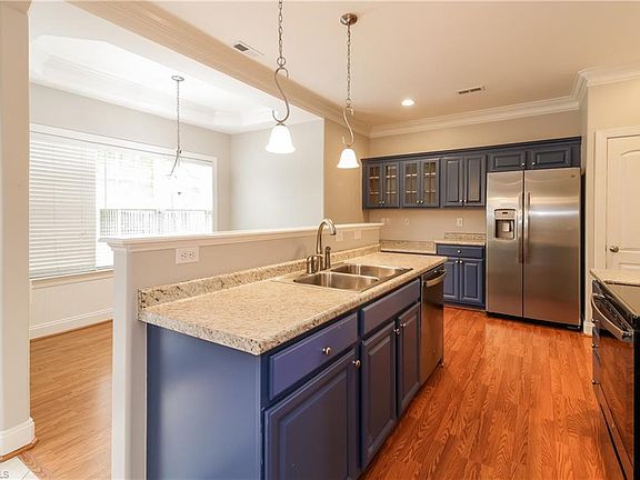 4th image of 4407 Stephen Oaks Way