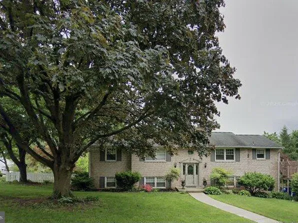 1390 Arlington Rd, York, PA 17403