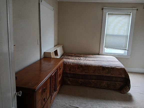 Bedroom triple dresser