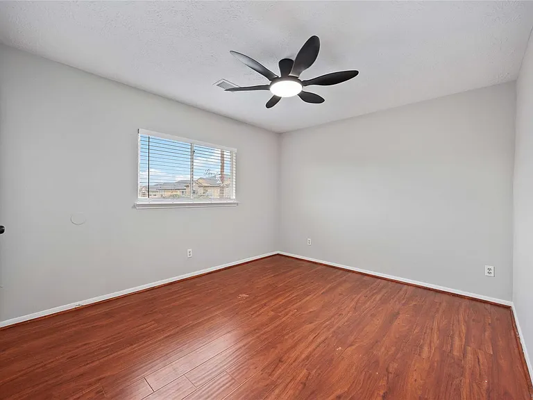 16710 Cheshire Place Dr — Photo 23