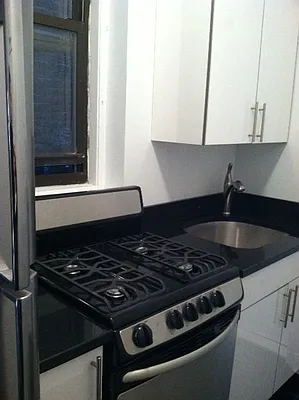 Rented by Pink Stone Realty LLC | media 27