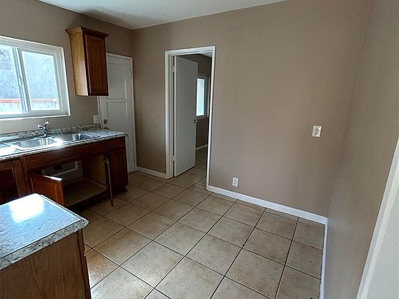 5th image of 1445 S Sydney Dr #0