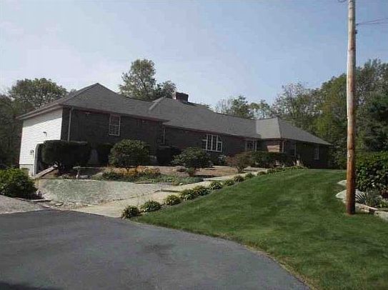 2nd image of 110 Rocky Hill Rd