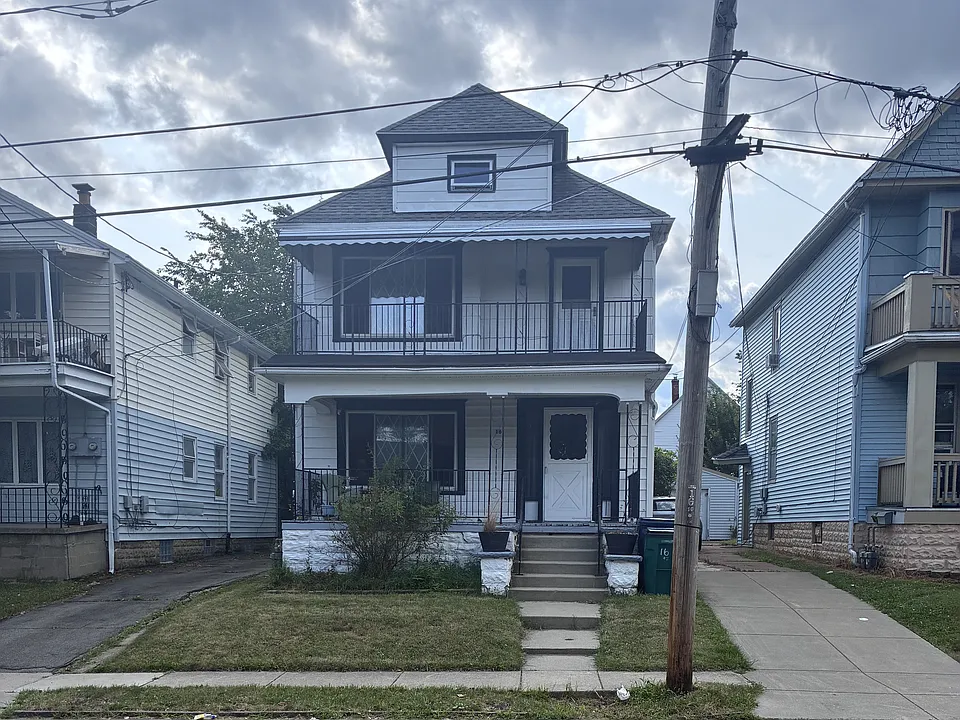16 Greeley St #2