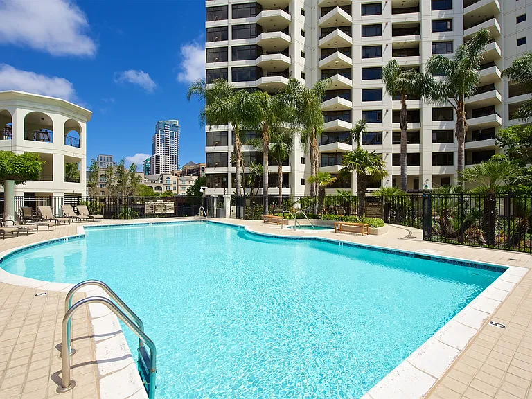 700 W Harbor Dr W #1802 — Photo 13