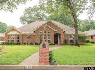 5808 Plantation Dr, Tyler, TX 75703