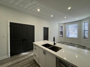 105 Cannon St E #1, Hamilton, ON L8L2A2