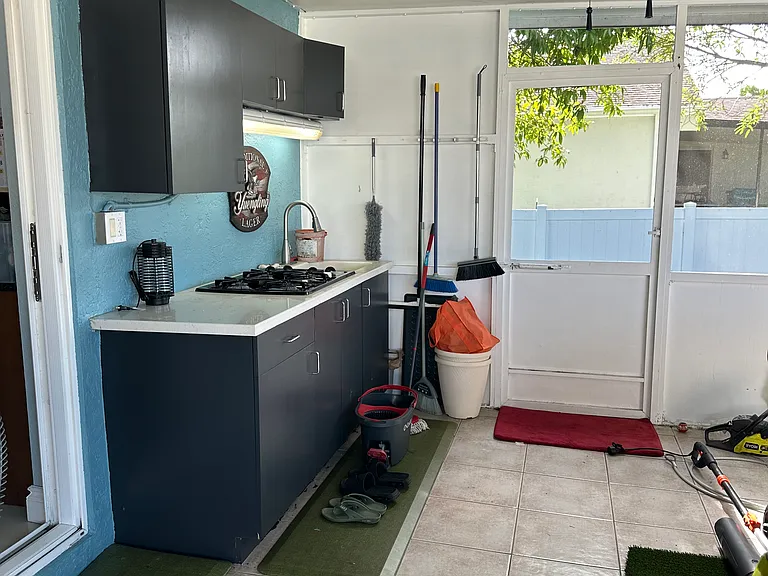 8 Elton Pl — Photo 6