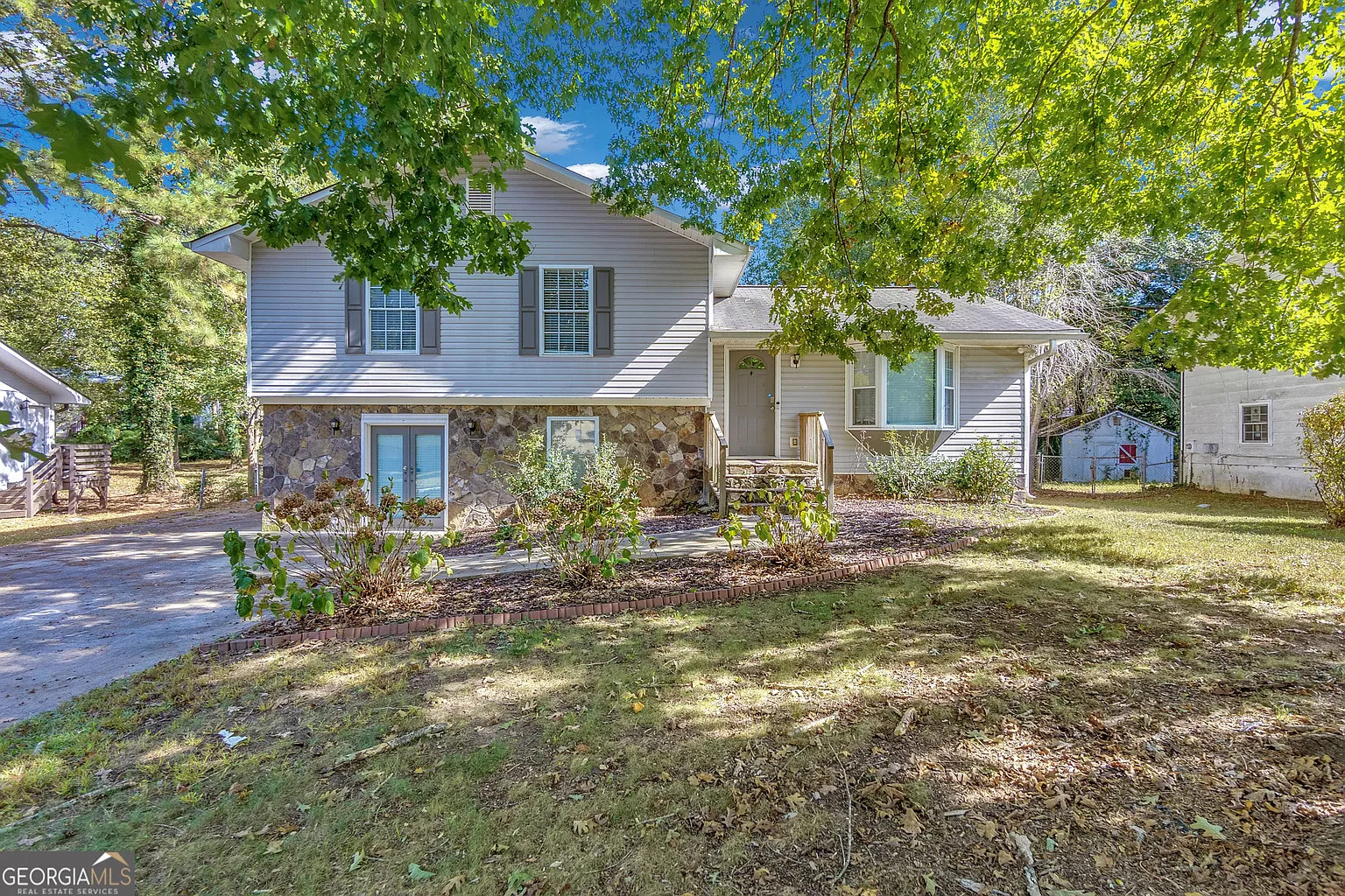 8876 Ashwood Dr photo 1