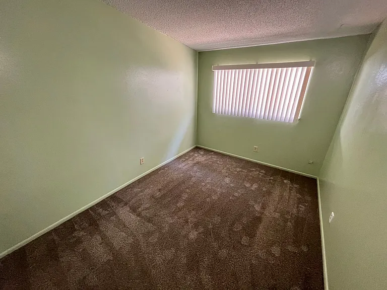 215 N K St — Photo 9