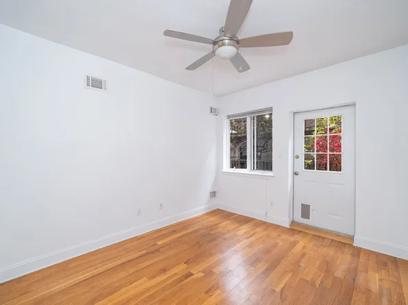 612 East Seventh Street image 10 of 21