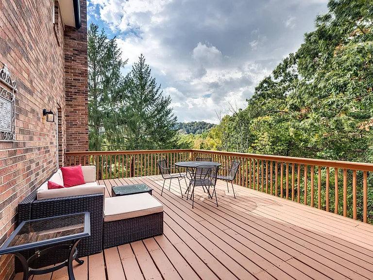 4625 Mountain View Dr — Photo 43