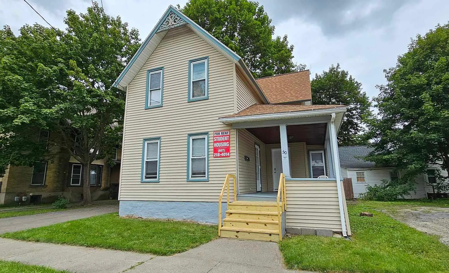 4 bed, 1338 sqft, $3,850 — Photo 1