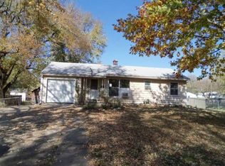 304 Catron Ave, Belton, MO 64012