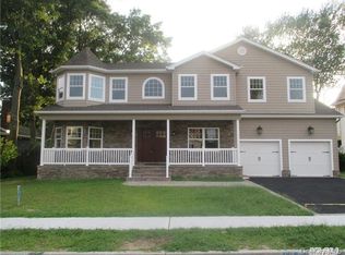 1738 Remson Ave, Merrick, NY 11566