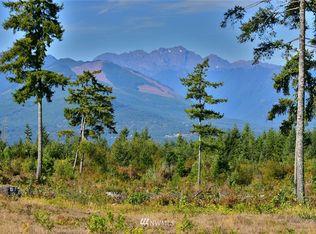 8925 NW Pioneer Rd, Seabeck, WA 98380